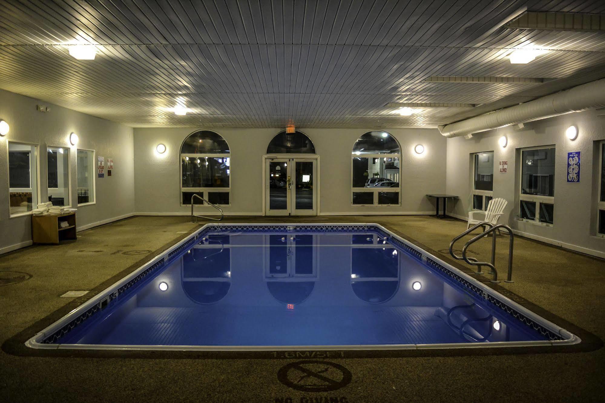 Days Inn By Wyndham Osage Beach Lake Of The Ozarks Exterior foto